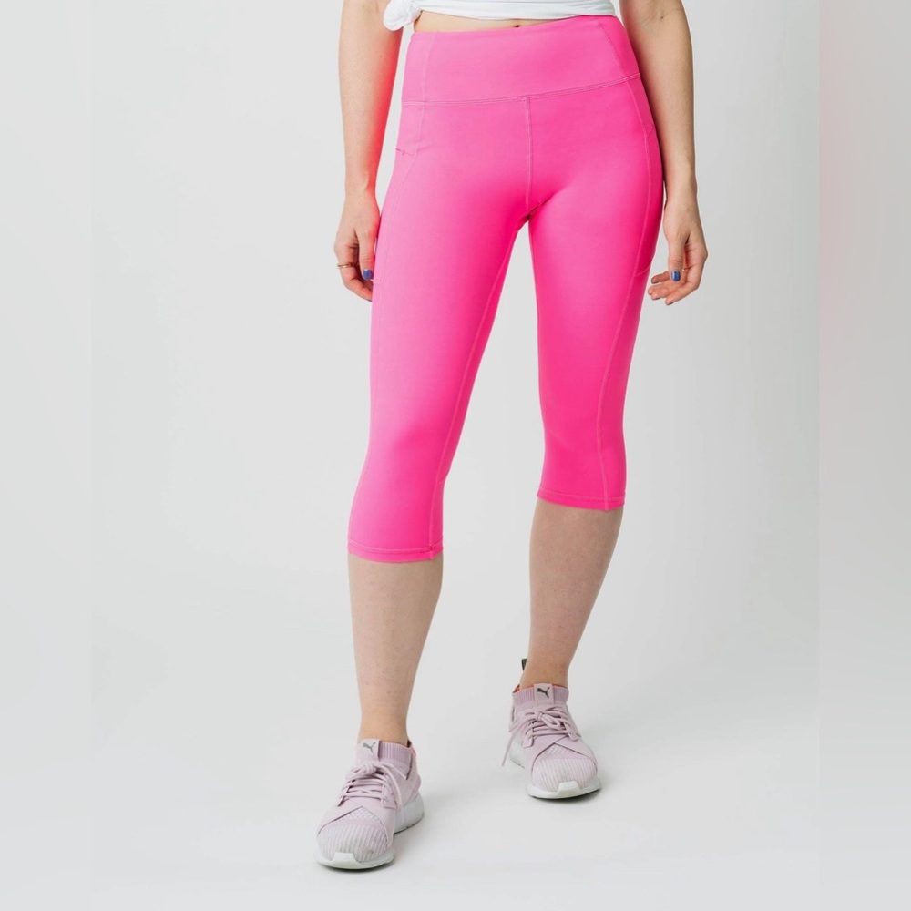 Pink Zipper Pocket Light n Tight Hi Rise Crop 17” (6-8) ZYIA NWT 791